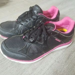 die hard non slip shoes